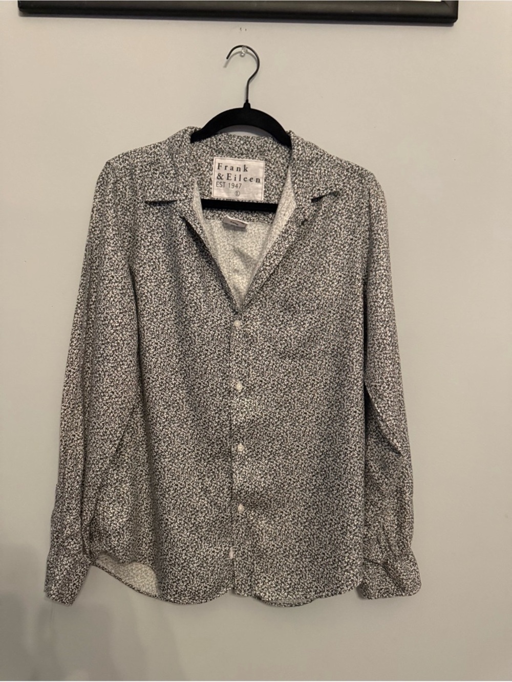 Frank & Eileen Barry modal Black and White ditzy floral Blouse